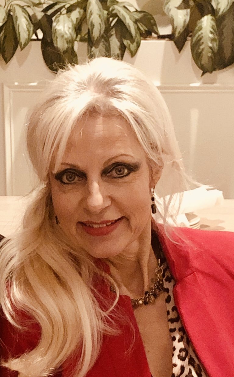 Susie Bennett, founder of D'Vine Caregivers. We place expertly matched in-home caregivers in Illinois and Wisconsin.